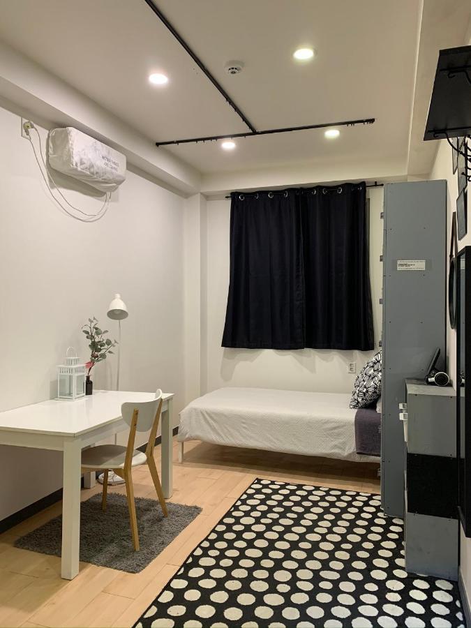 Whitetail * Seoul
